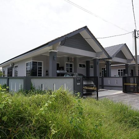 Badok Chomey Homestay Tok Jembal Kampong Tanjong Gelam 外观 照片